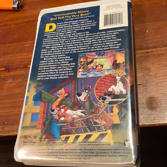 Oliver and Company VHS Walt Disney Masterpiece - Picture 3 of 5